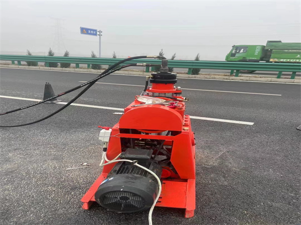 雅星镇高速公路路基下沉加固注浆灌浆